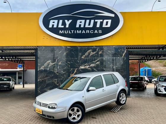 VOLKSWAGEN GOLF 1.6 MI FLASH 8V FLEX 4P MANUAL VOLKSWAGEN GOLF 1.6 MI FLASH 8V FLEX 4P MANUAL